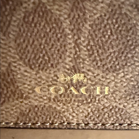 Coach Tan Key & Card Holder New - Picture 3 of 4